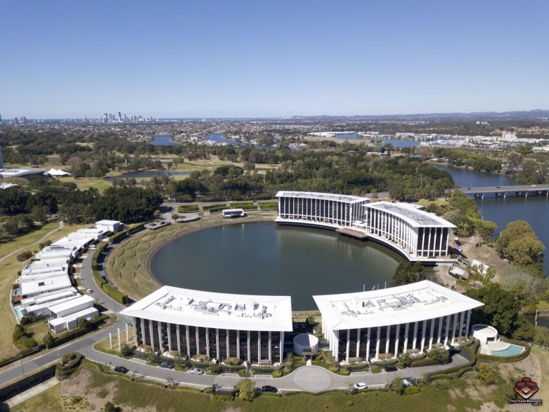 1 Marina Drive, Benowa QLD 4217