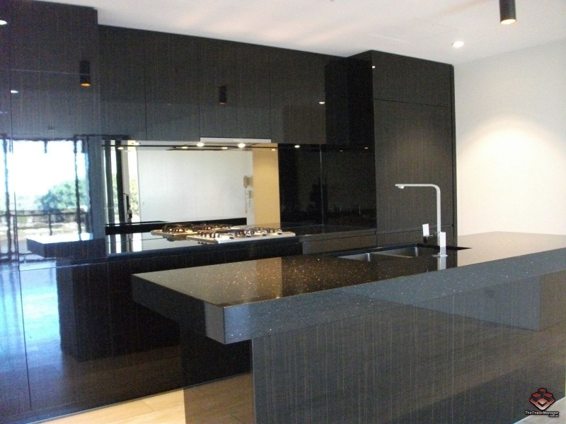 1 Marina Drive, Benowa QLD 4217