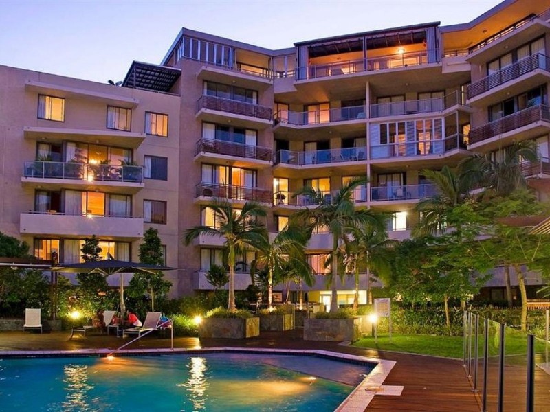 1 Ocean St, Burleigh Heads QLD 4220