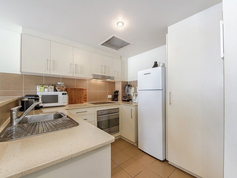 1 Ocean St, Burleigh Heads QLD 4220