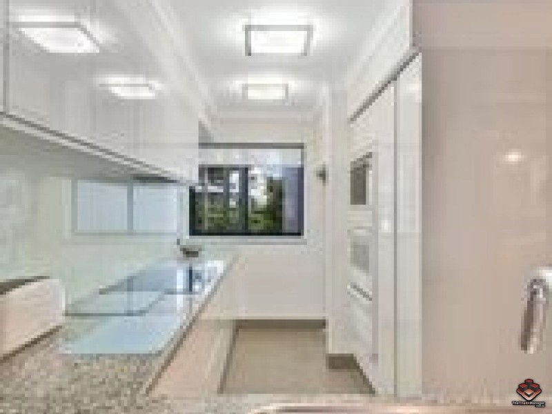 78 Cairns Street, Kangaroo Point QLD 4169