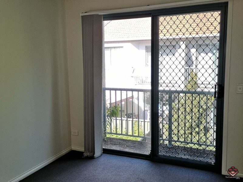 Lodge 4 Unit 13, 89 Heeb Street, Ashmore QLD 4214