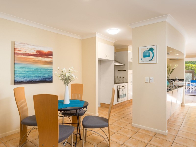 85 Palm Meadows Drive, Carrara QLD 4211