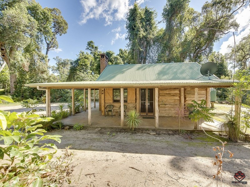 67 Cahills Road, Byfield QLD 4703