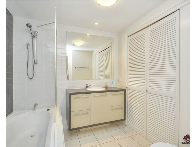 11 Promenade Avenue, Robina QLD 4226
