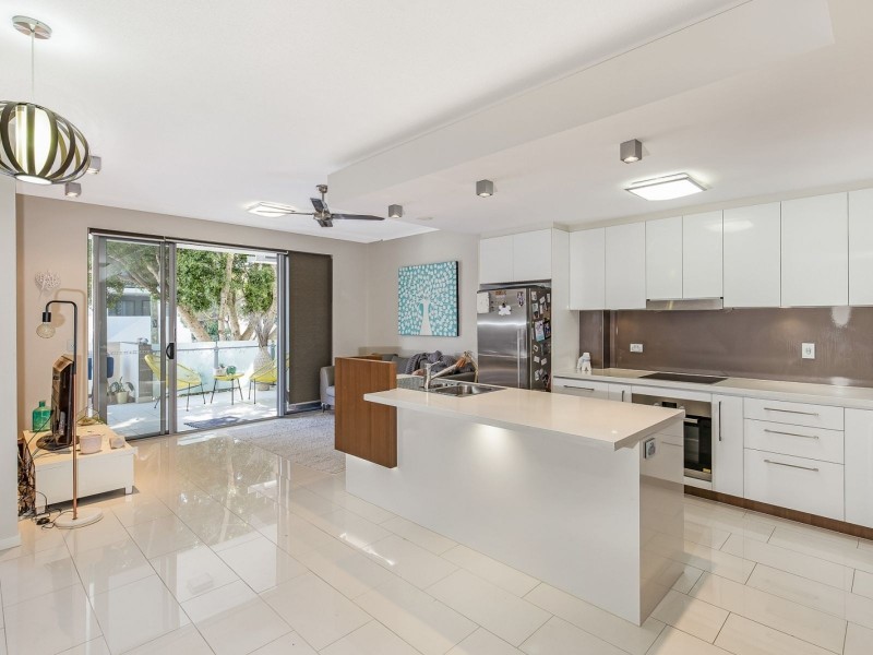 18 Barramul Street, Bulimba QLD 4171