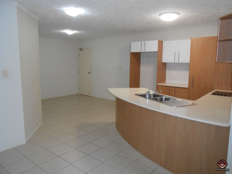 2/66 McLean Street, Coolangatta QLD 4225