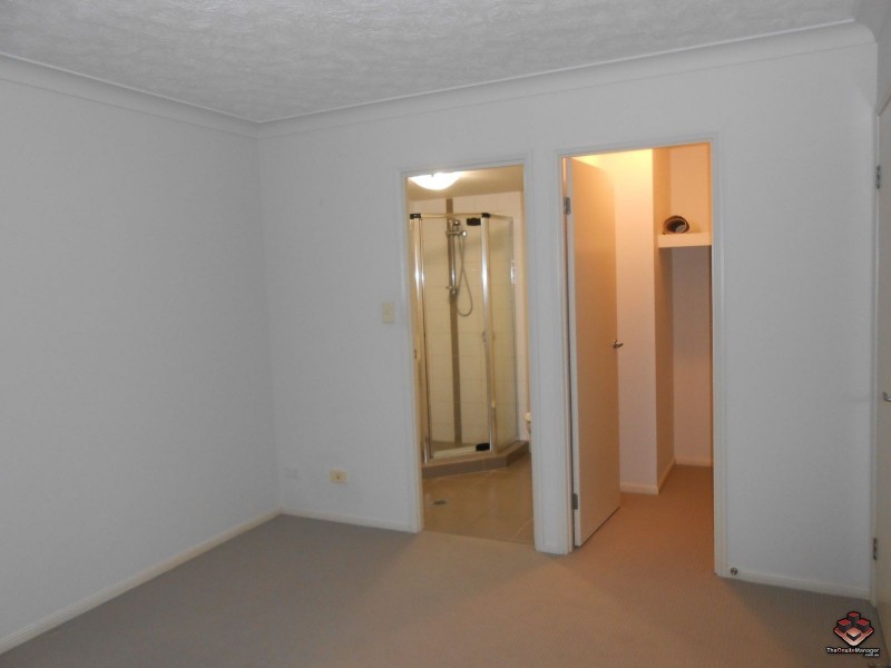 2/66 McLean Street, Coolangatta QLD 4225