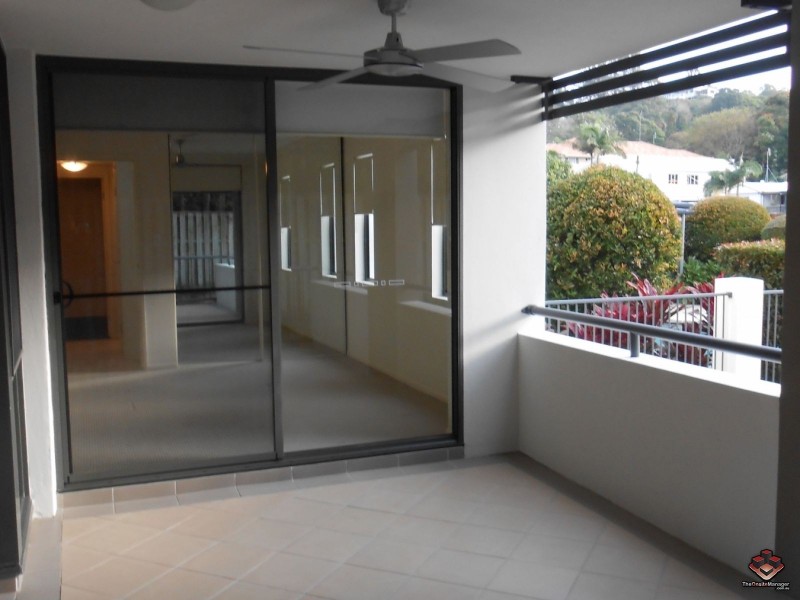 2/66 McLean Street, Coolangatta QLD 4225