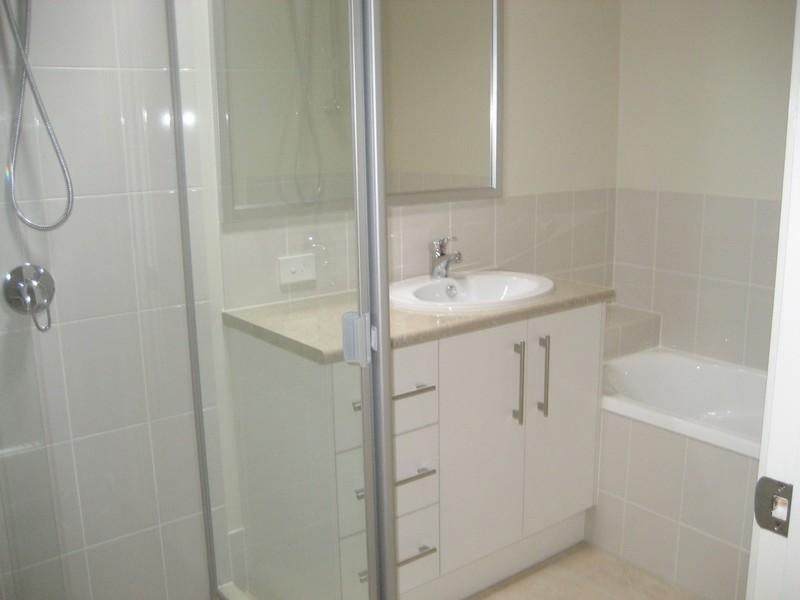 2/19 Murray Circuit, Upper Coomera QLD 4209