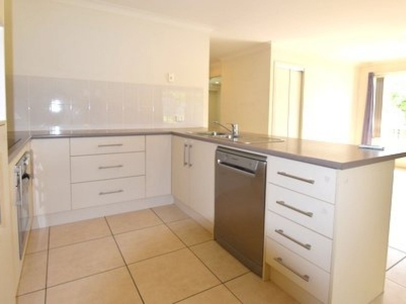 2/19 Murray Circuit, Upper Coomera QLD 4209