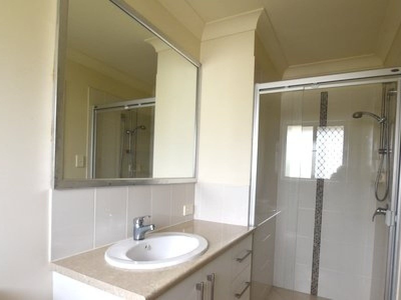 2/19 Murray Circuit, Upper Coomera QLD 4209