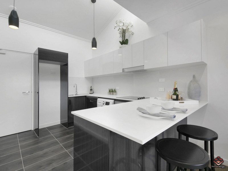 445 Oxley Road, Sherwood QLD 4075