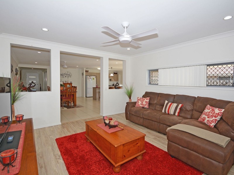 21 Mawson Court, Urraween QLD 4655