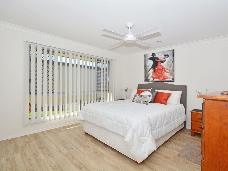 21 Mawson Court, Urraween QLD 4655