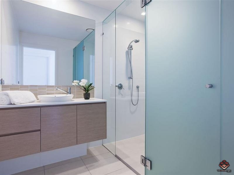 3029 The Boulevard, Carrara QLD 4211