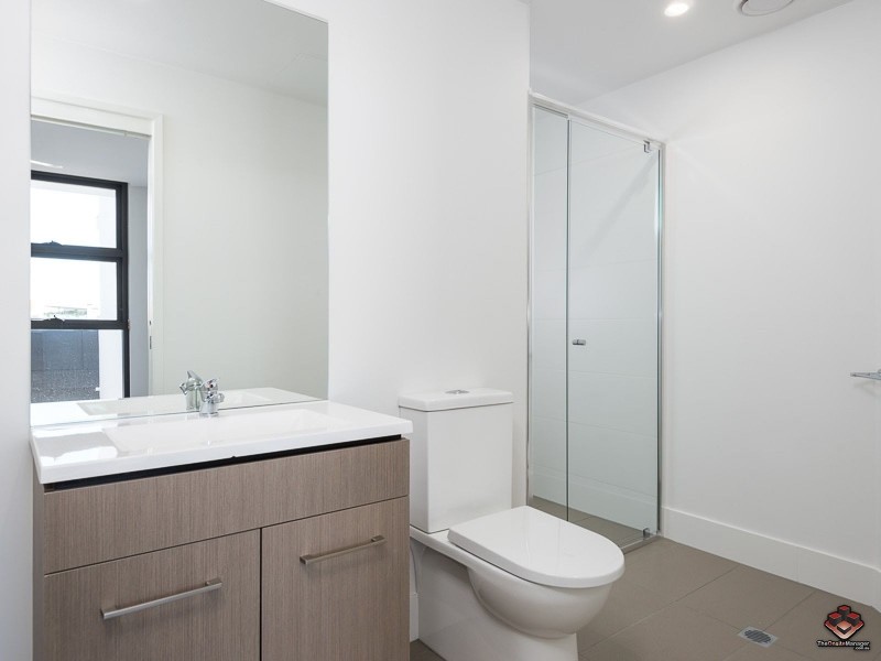 203 / 8 Masters Street, Newstead QLD 4006