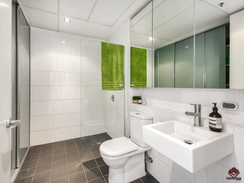 36 Vernon Terrace, Teneriffe QLD 4005