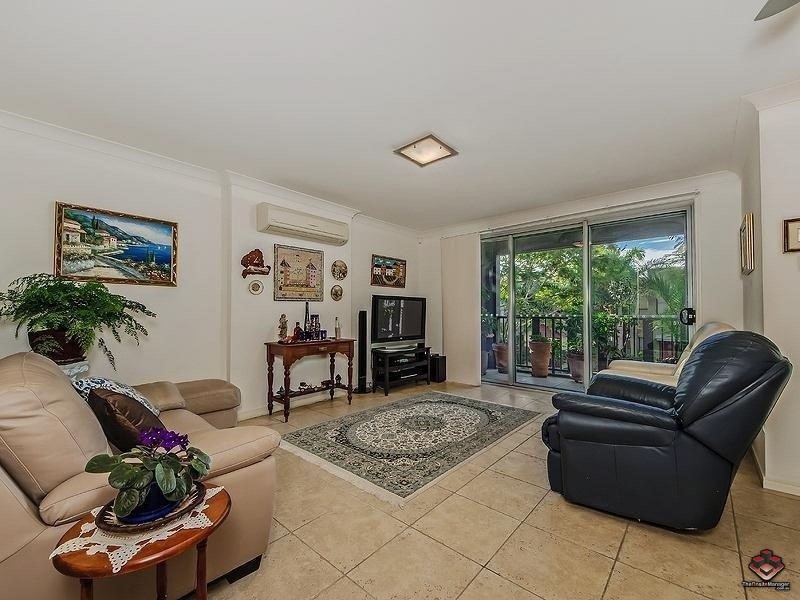 3309 Central Place, Carrara QLD 4211