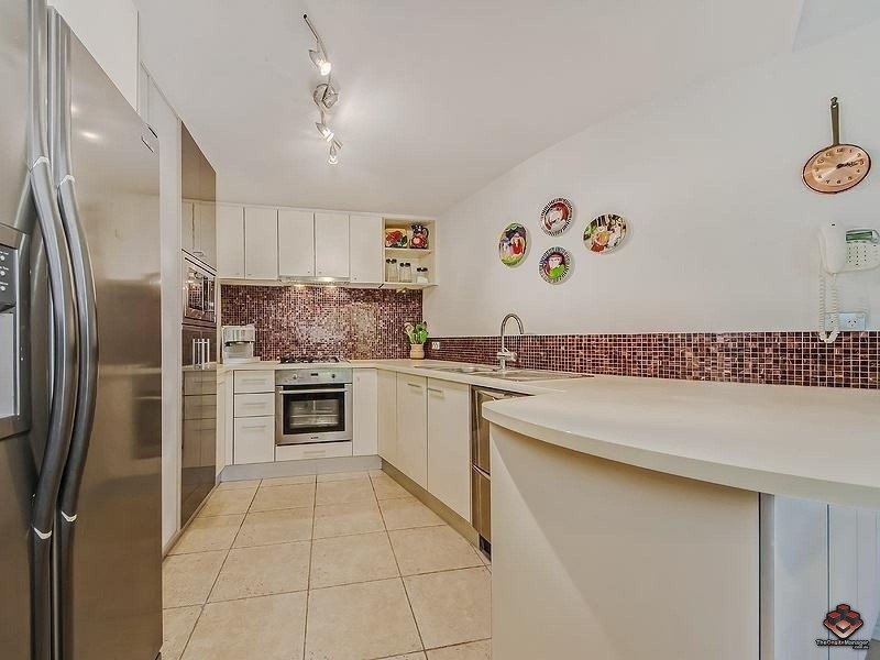 3309 Central Place, Carrara QLD 4211