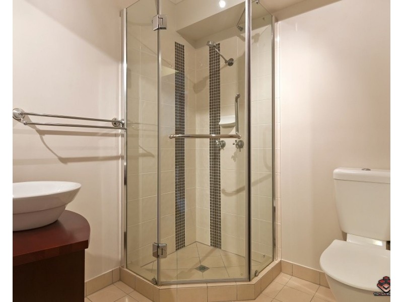 29-33 Springfield Crescent, Manoora QLD 4870