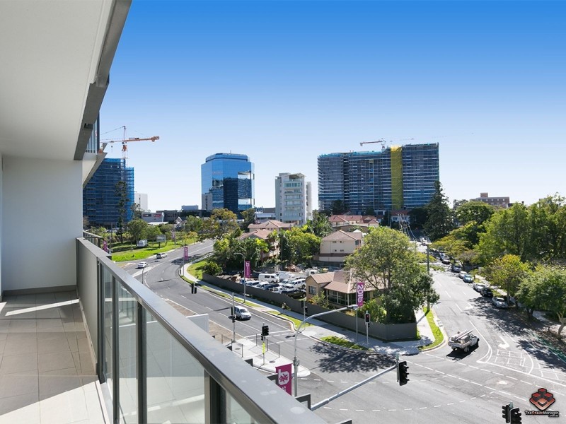 68 Benson Street, Toowong QLD 4066