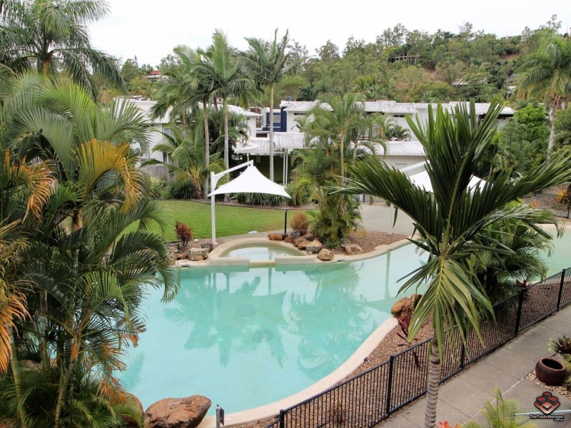 65 Manooka Drive, Cannonvale QLD 4802