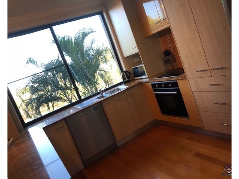 4 University Drive, Robina QLD 4226