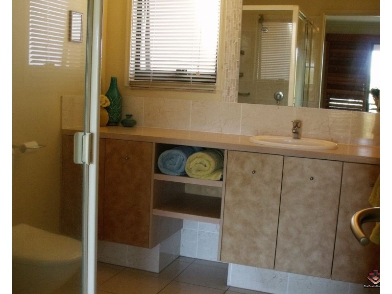 4 University Drive, Robina QLD 4226