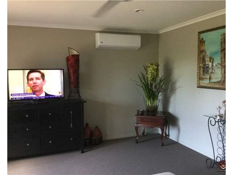 1 Bloodwood Court, Kawungan QLD 4655