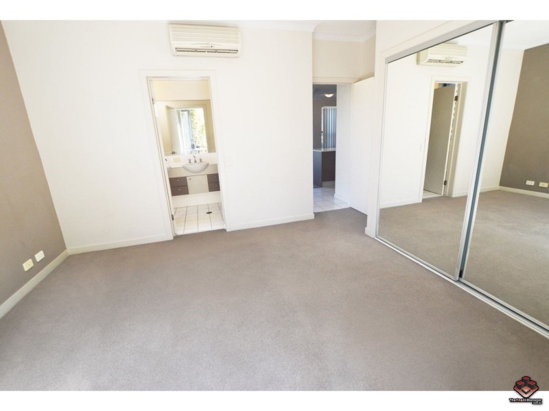 19 Carina Peak Drive, Varsity Lakes QLD 4227