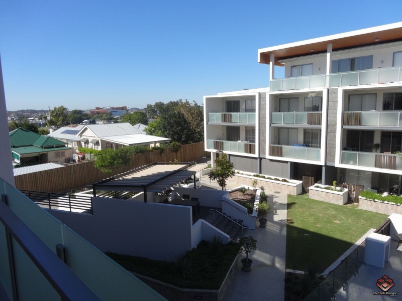 8 Lochaber Street, Dutton Park QLD 4102