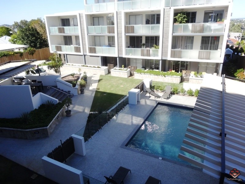 8 Lochaber Street, Dutton Park QLD 4102