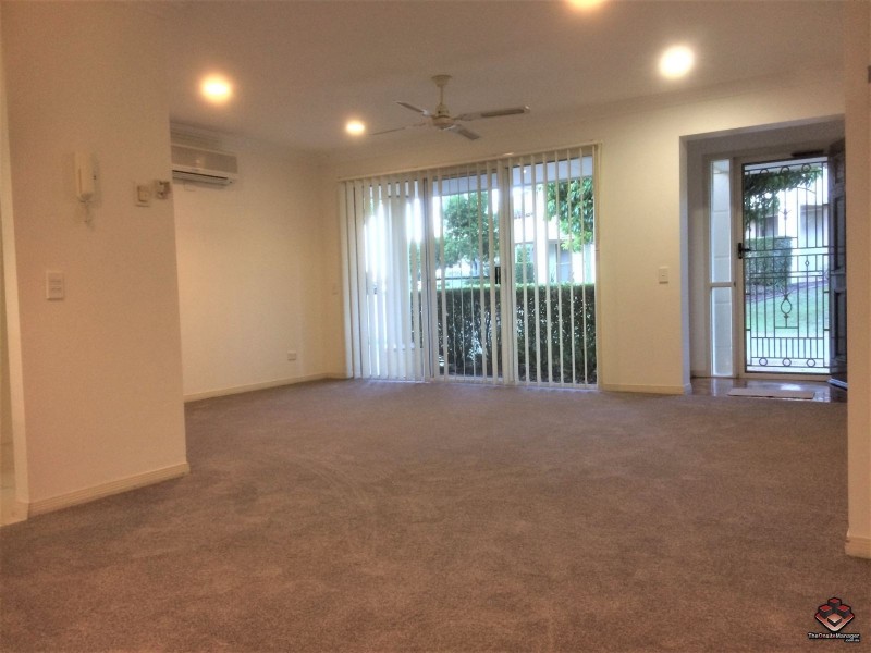 433 Brisbane Road, Arundel QLD 4214