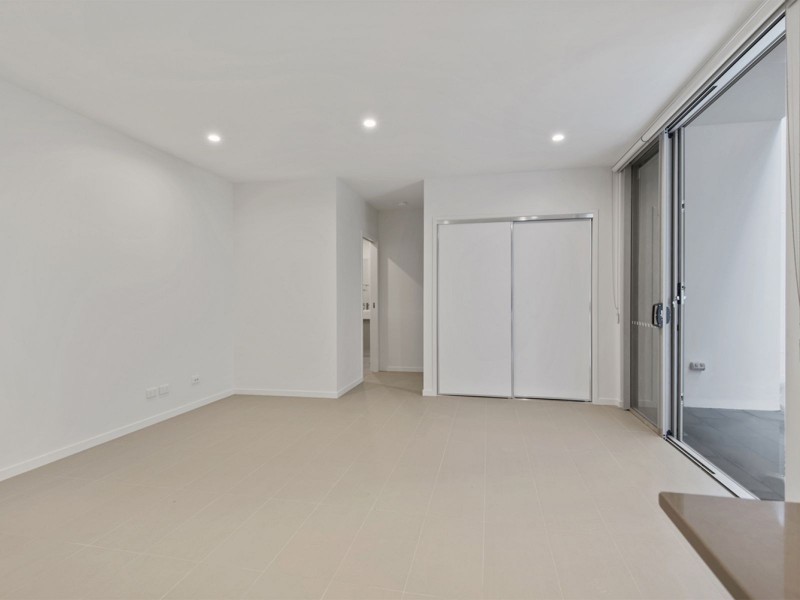 2/1049 Wynnum Road, Cannon Hill QLD 4170