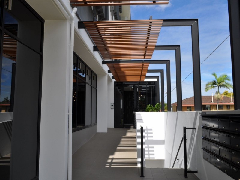 2/1049 Wynnum Road, Cannon Hill QLD 4170