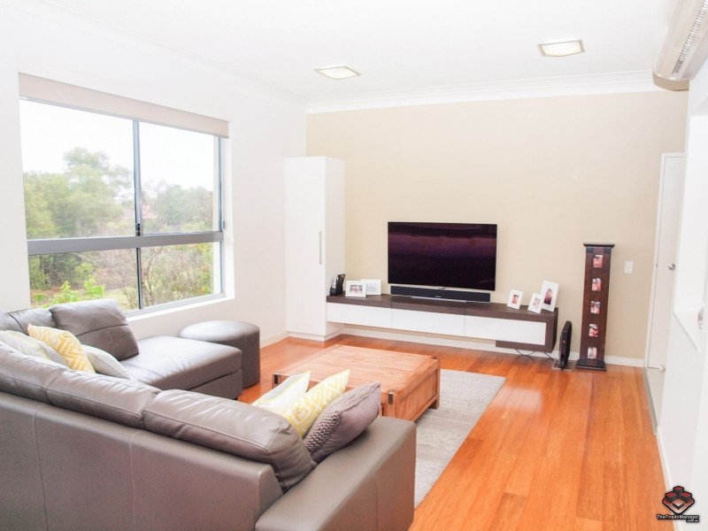 19 Carina Peak Drive, Varsity Lakes QLD 4227
