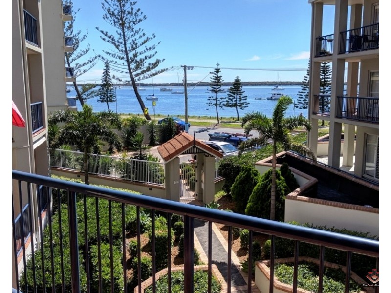 522 Marine Parade, Biggera Waters QLD 4216