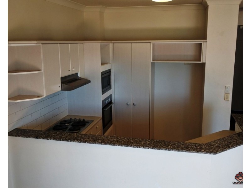 522 Marine Parade, Biggera Waters QLD 4216