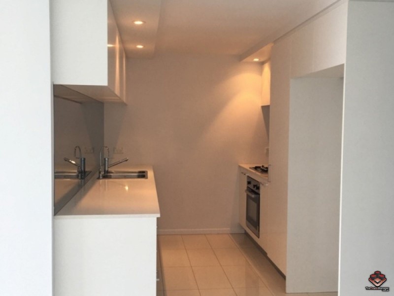 3 Compass Drive, Biggera Waters QLD 4216