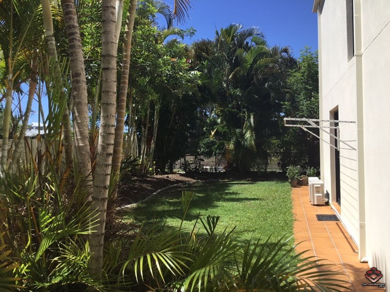 Hope Island QLD 4212