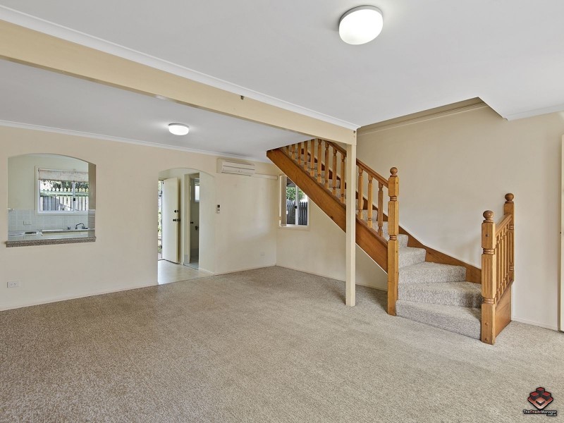 15 Magellan Road, Springwood QLD 4127