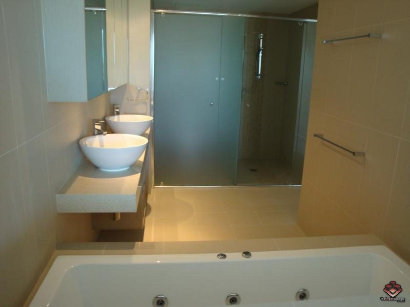 53 Darrambal Street, Surfers Paradise QLD 4217