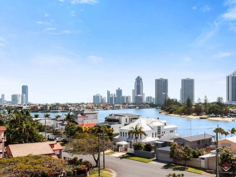 53 Darrambal Street, Surfers Paradise QLD 4217