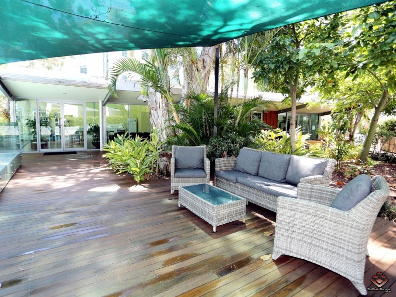 39/20-28 Bayview Street, Runaway Bay QLD 4216