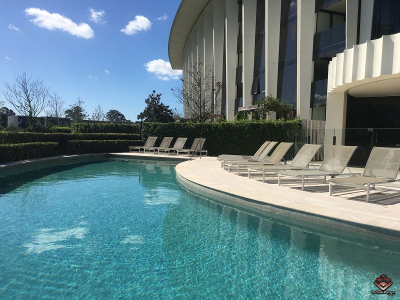 1 Marina Drive, Benowa QLD 4217