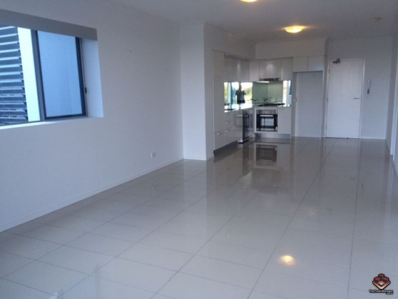 2 East Quay Drive, Biggera Waters QLD 4216