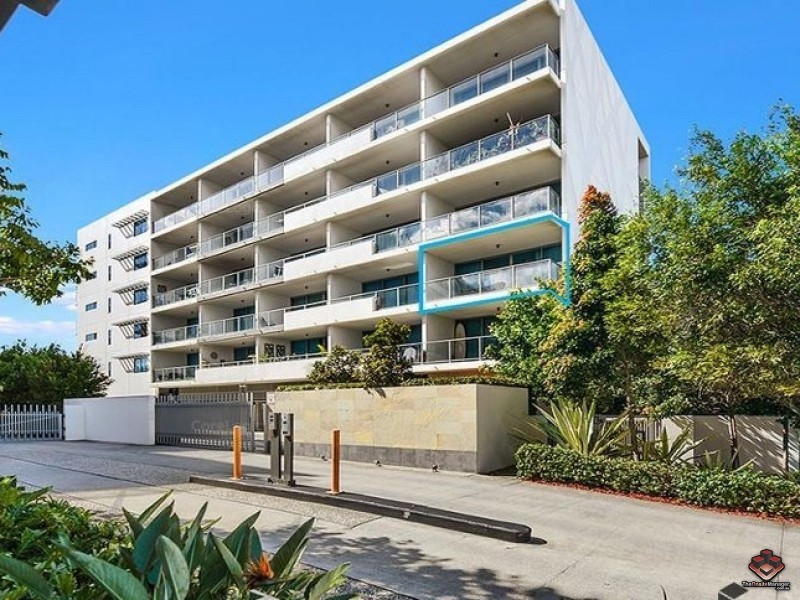 2 East Quay Drive, Biggera Waters QLD 4216