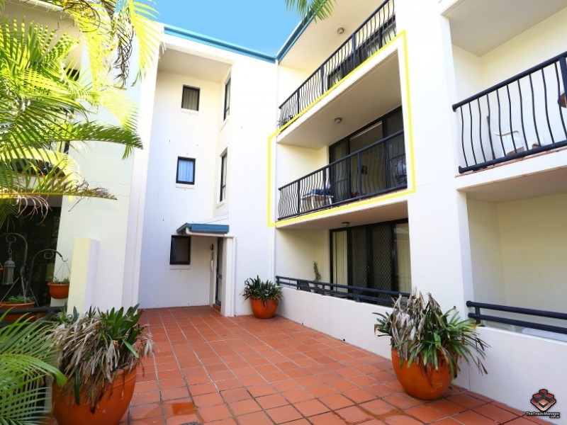 38 Labrador Street, Labrador QLD 4215