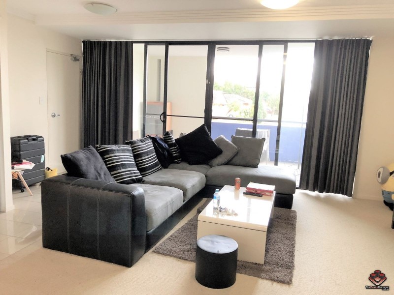 2180 Logan Road, Upper Mount Gravatt QLD 4122